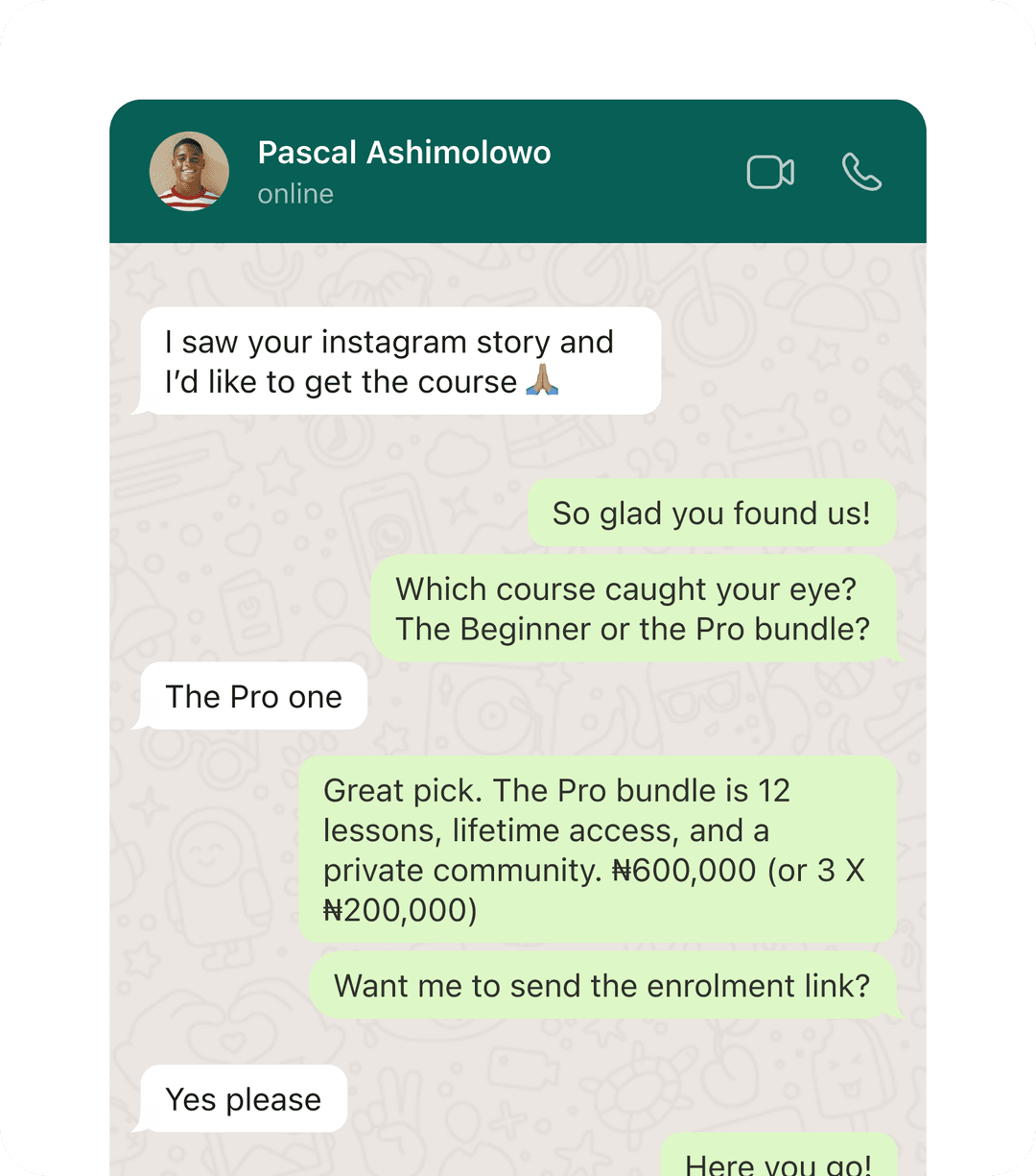 WhatsApp chat where the AI answers a buyer's questions about a course and offers the enrolment link